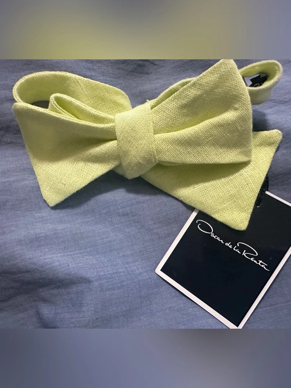 Oscar de la Renta Vintage Boys Y2K Lime Green Yellow Bow Tie